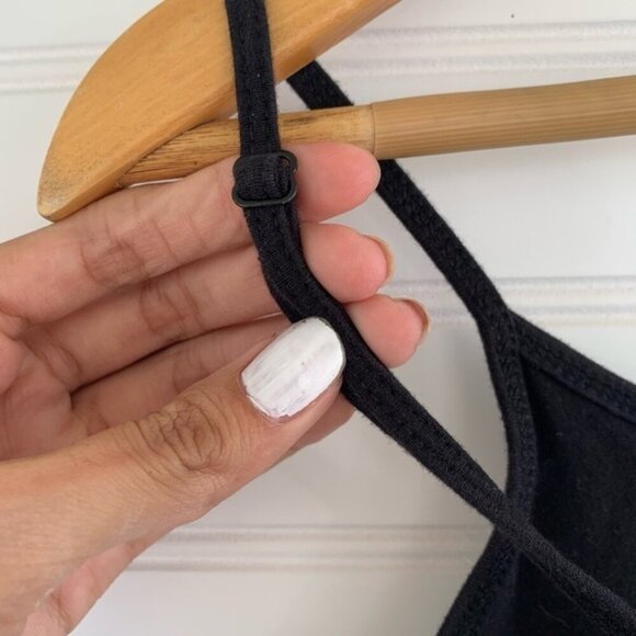 Forever 21 Black Camisole Tank Top Size XL - Picture 4 of 4